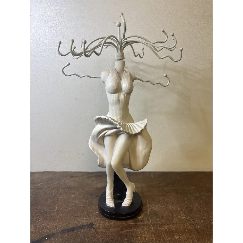 Retro Collectible Iconic Marilyn Monroe Dress Blowing Jewelry Holder Cute